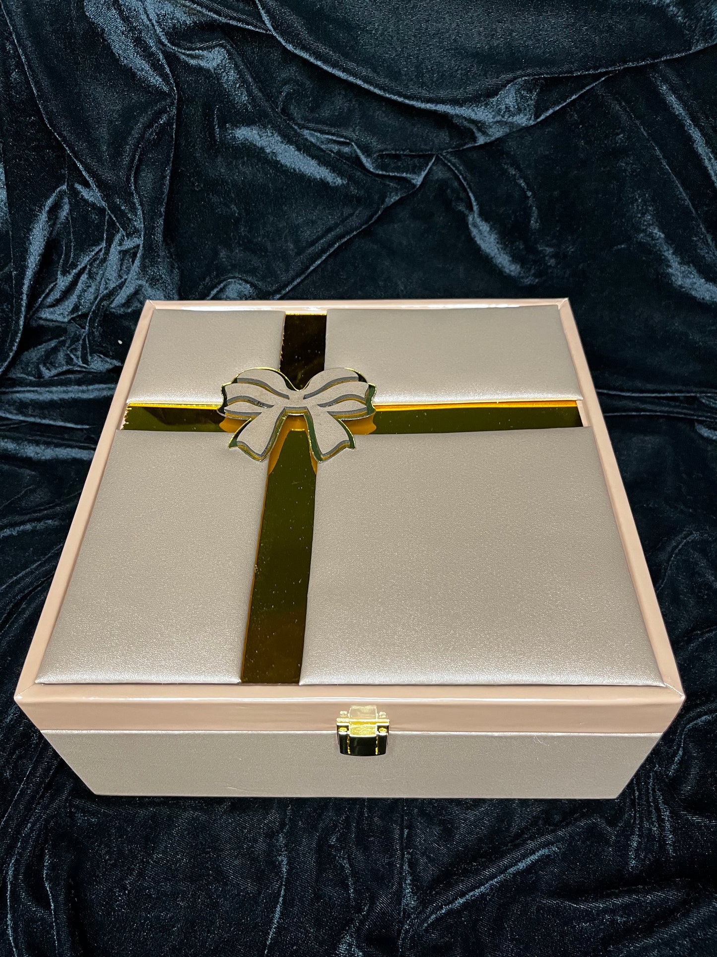 Elegant 4 Jar Dryfruits Premium Gifting